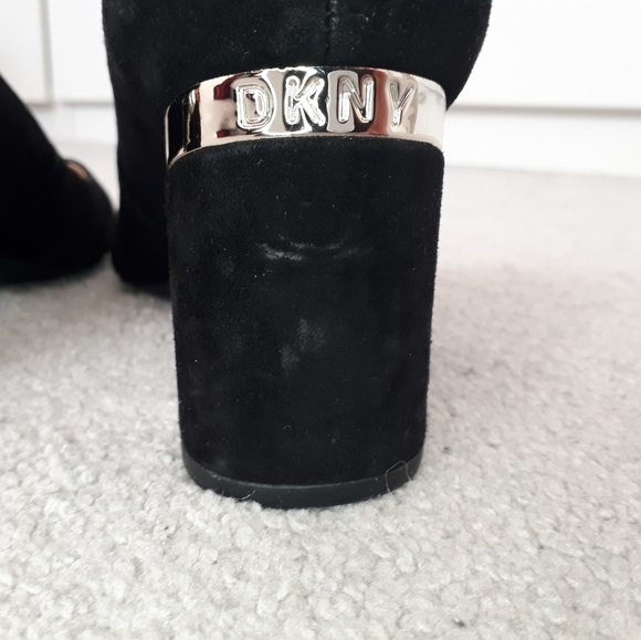 DKNY Black Suede Pumps - Picture 7 of 8